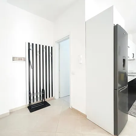 Terrace 584