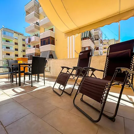 Terrace 584 * Durrës